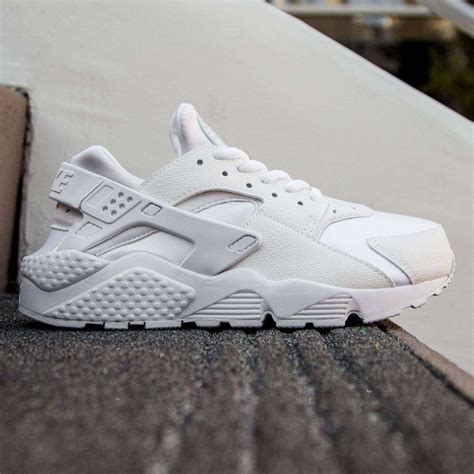 nike air huarache ultra scharz weiß|nike huarache shoes.